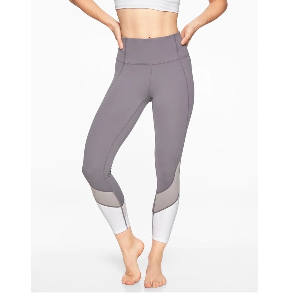 EUC ATHLETHA SALUTATION LEGGINGS